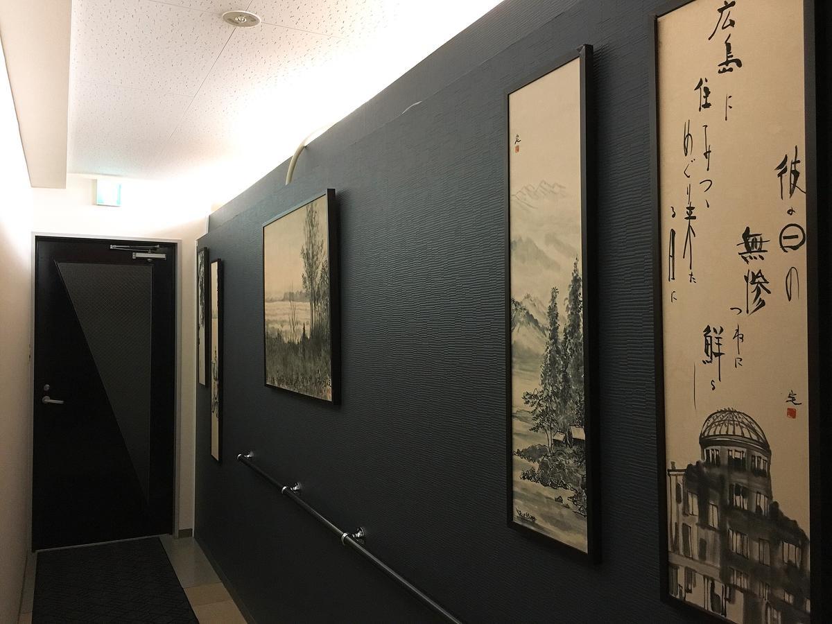 Hostel Mallika Hiroshima Buitenkant foto